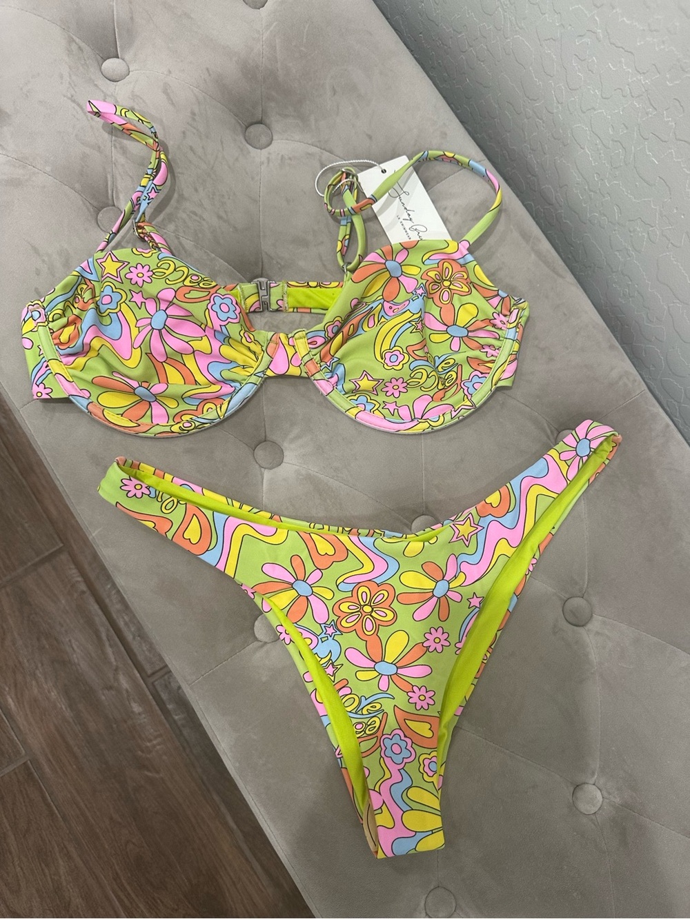 GROOVY FLORAL BIKINI SET Neon Underwire